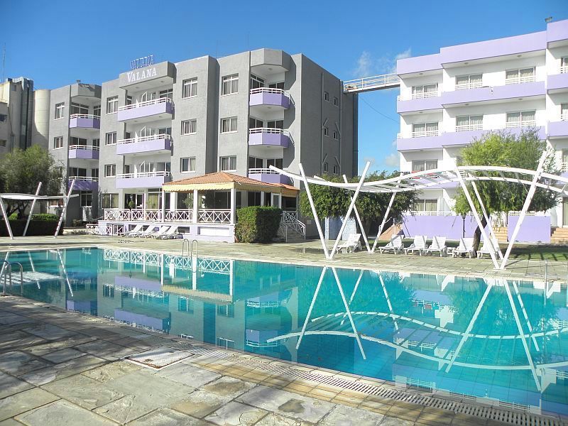 Valana Hotel Apartments Limassol Exterior photo