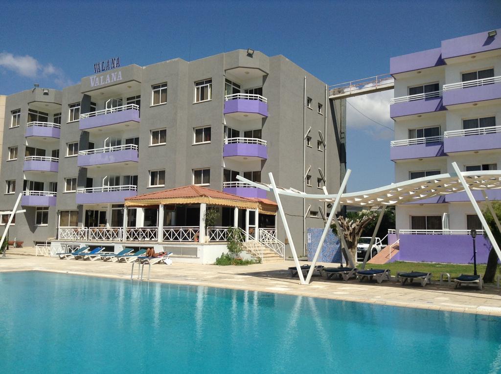 Valana Hotel Apartments Limassol Exterior photo