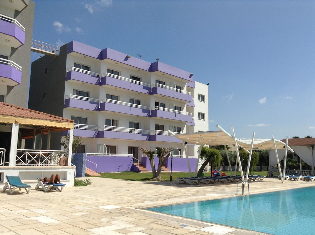 Valana Hotel Apartments Limassol Exterior photo